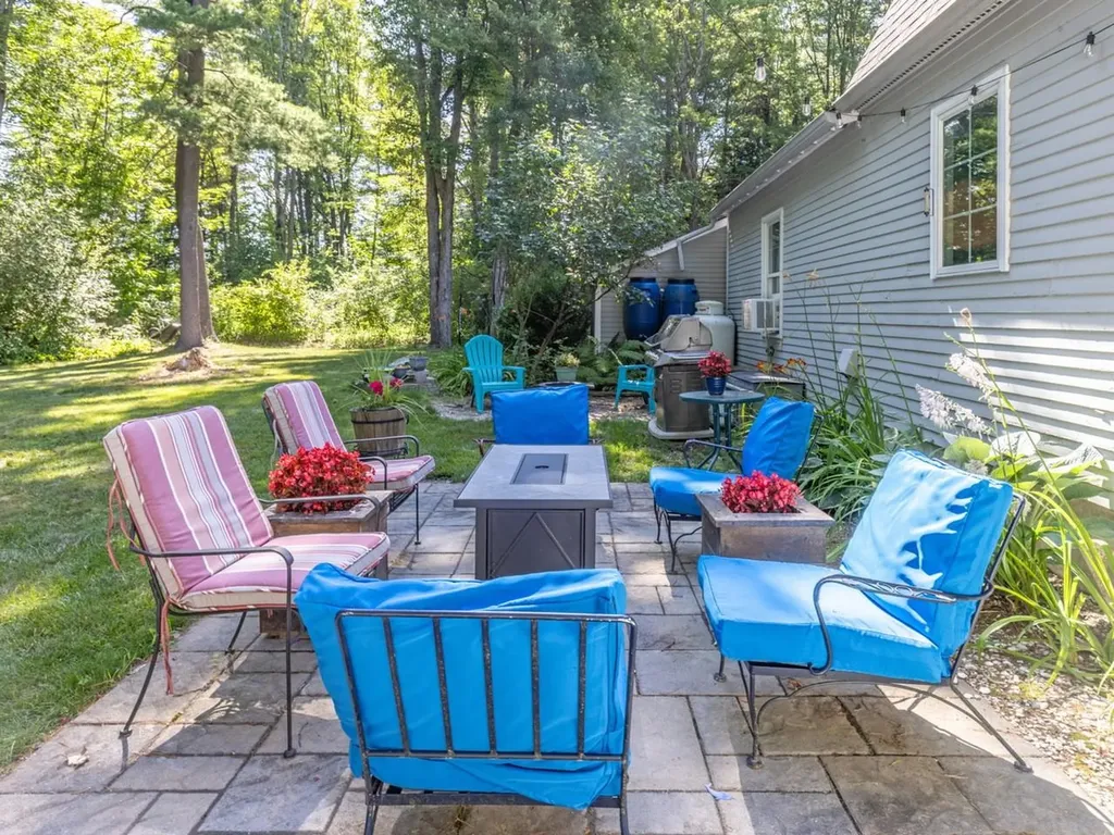 14 Red Cedar Lane Shelburne VT 05482