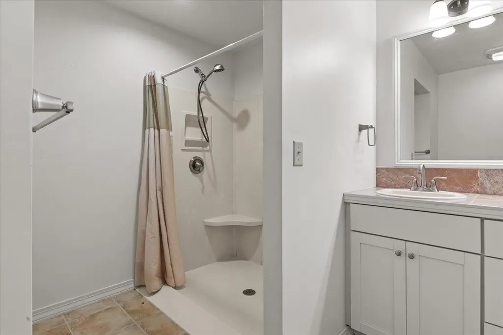 4 Smith Street St. Albans City VT 05478