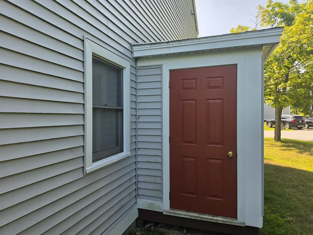 251 Knox Marsh Road Dover NH 03820