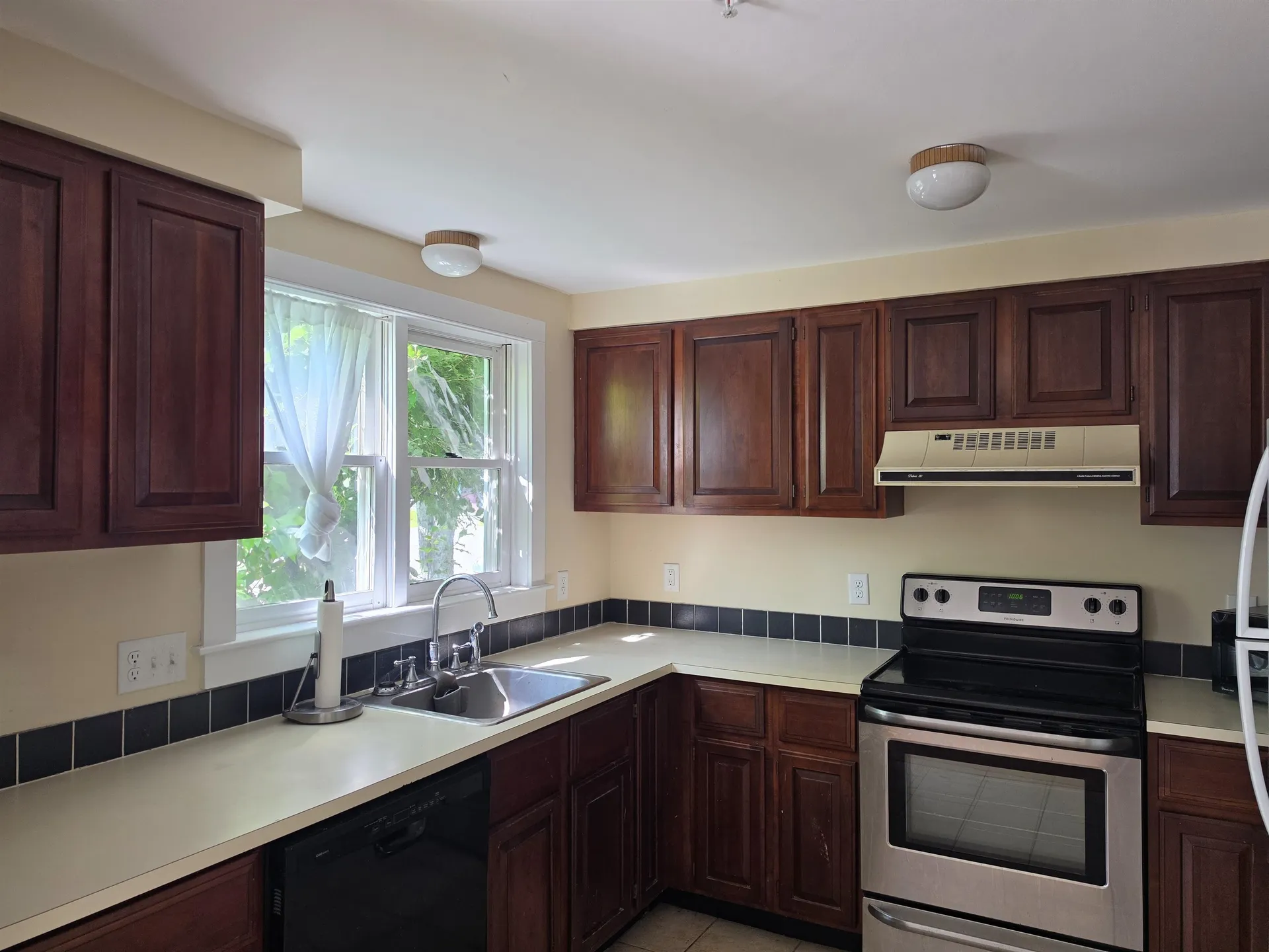 251 Knox Marsh Road Dover NH 03820