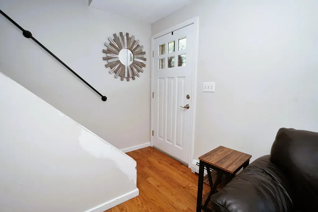 90 Green Road Raymond NH 03077