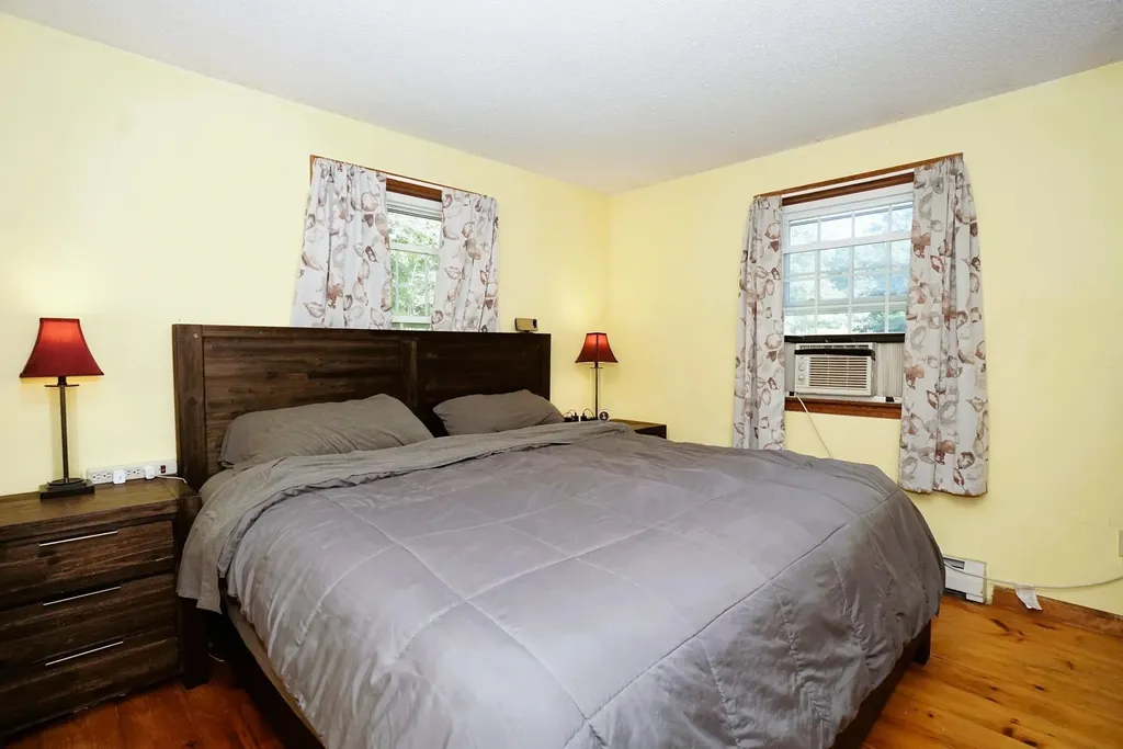 90 Green Road Raymond NH 03077