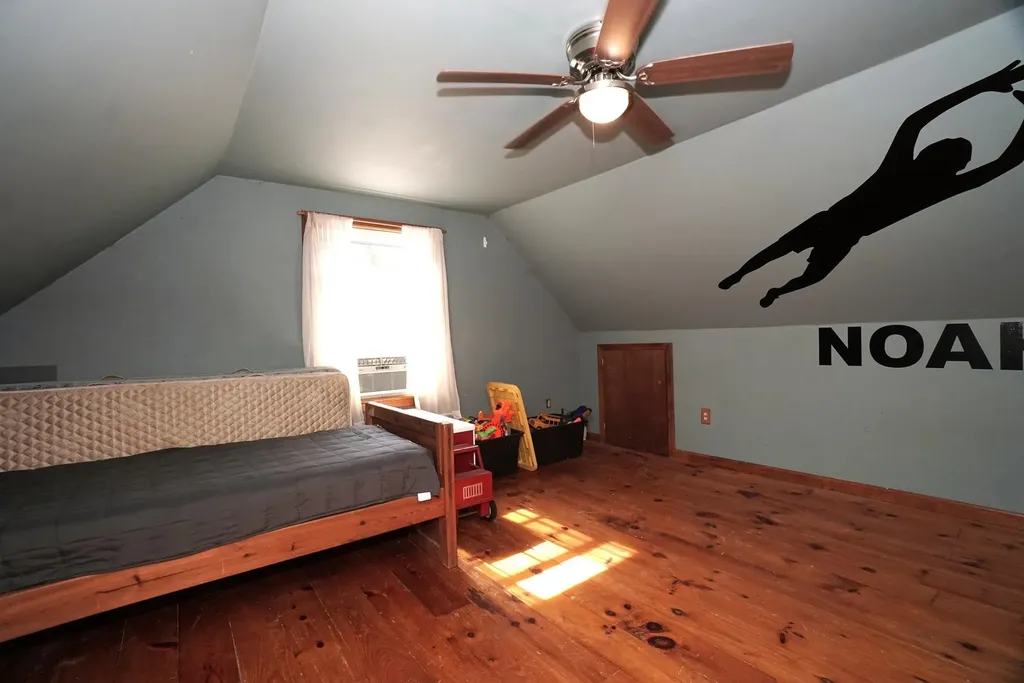 90 Green Road Raymond NH 03077
