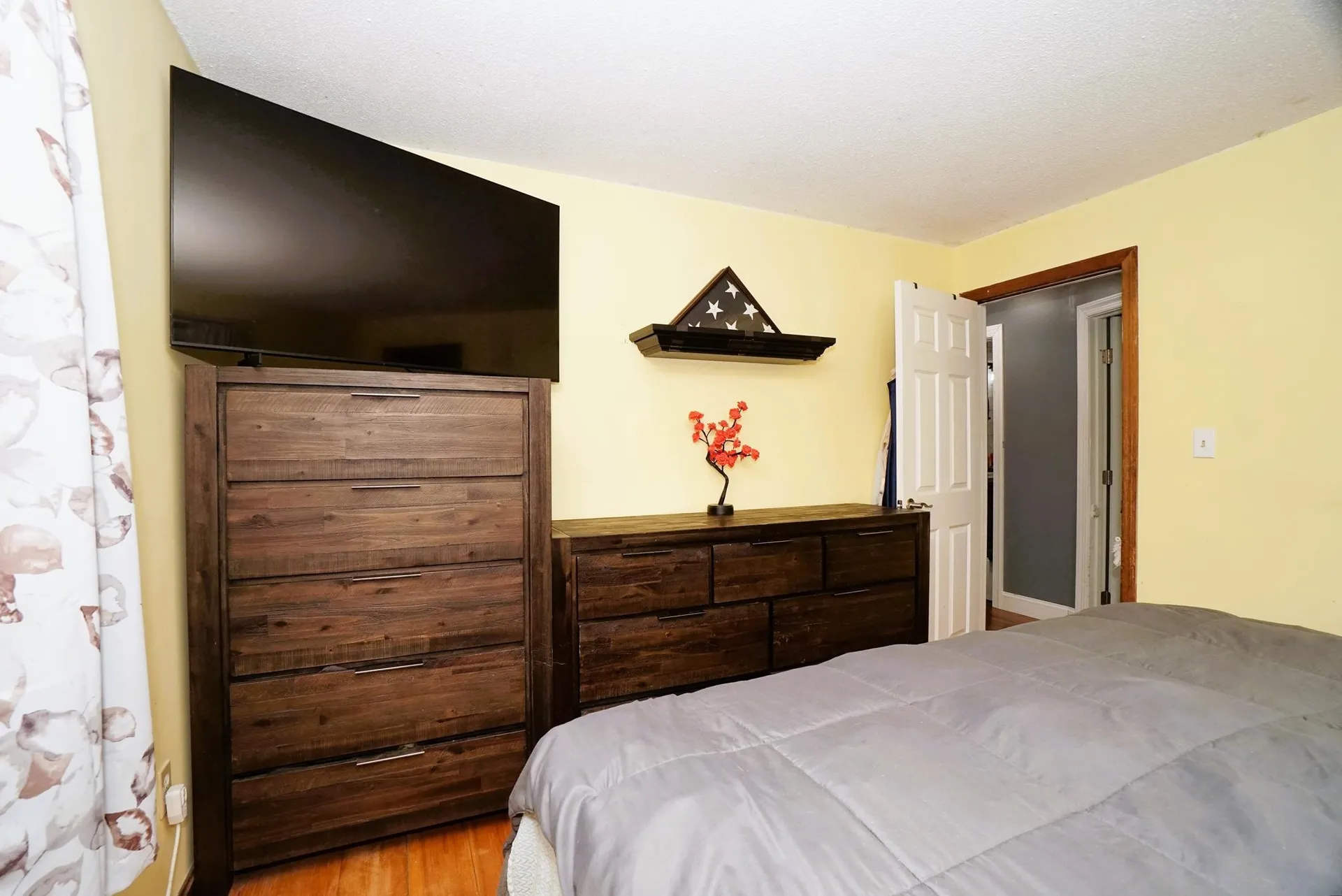 90 Green Road Raymond NH 03077