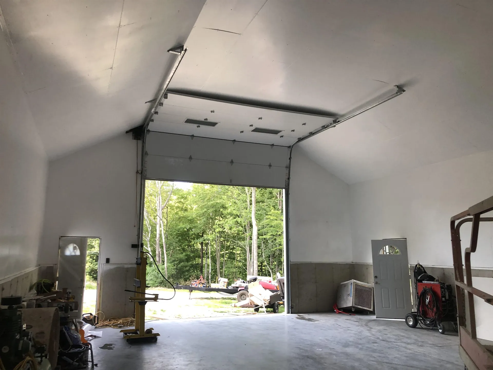 90 Green Road Raymond NH 03077