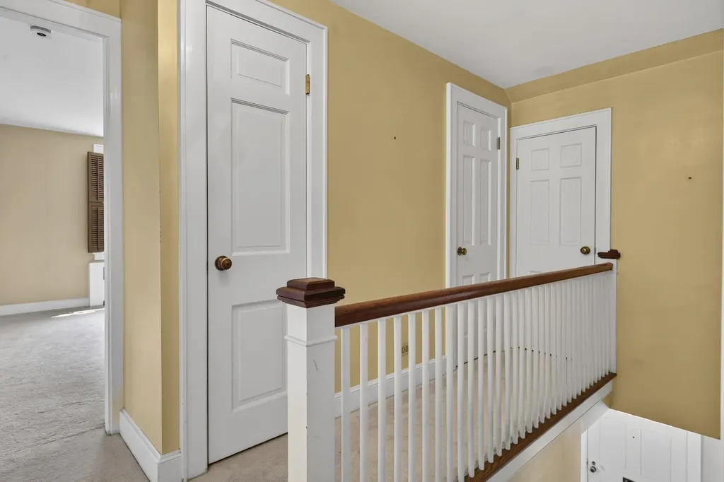 831 Maple Street Manchester NH 03104