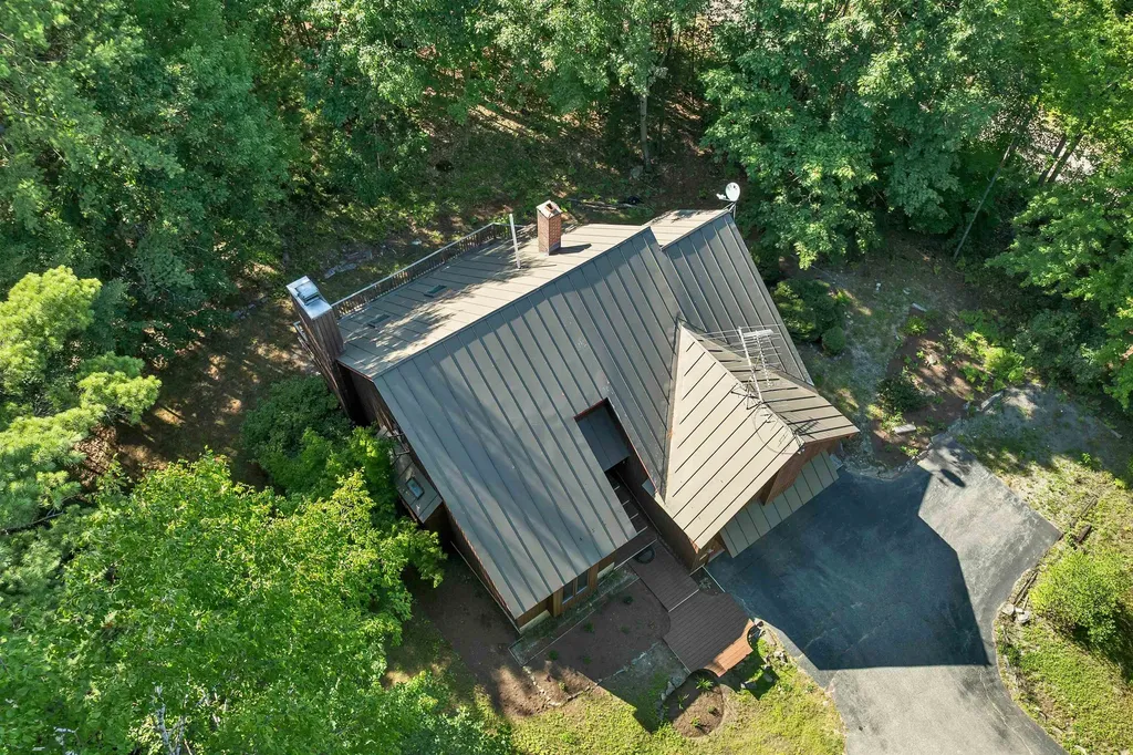56 Pine Ridge Road Sunapee NH 03782