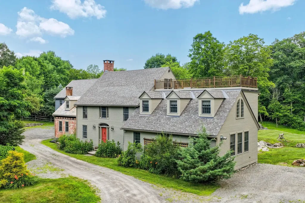 3 Eldredge Road Rockingham VT 05143