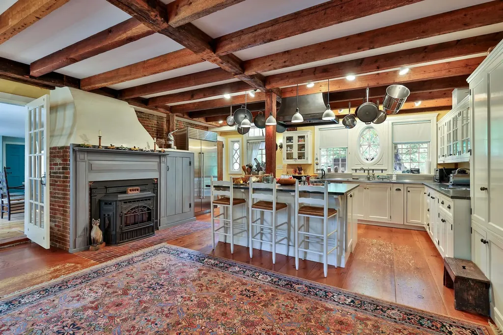 3 Eldredge Road Rockingham VT 05143