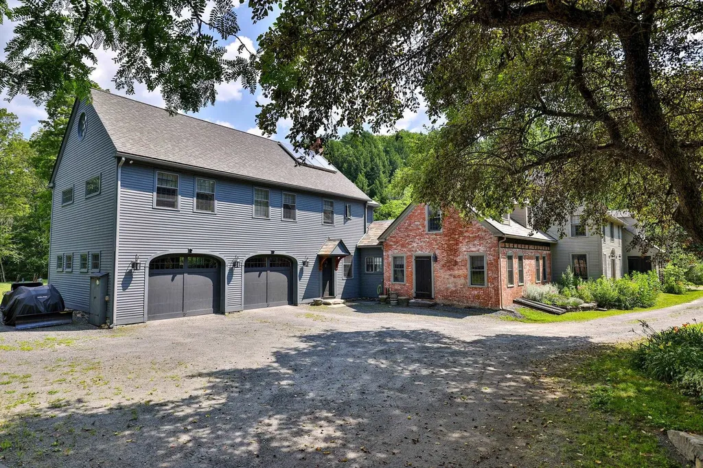 3 Eldredge Road Rockingham VT 05143
