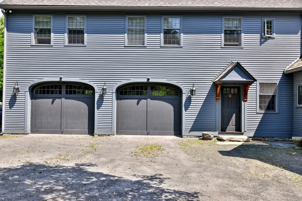 3 Eldredge Road Rockingham VT 05143