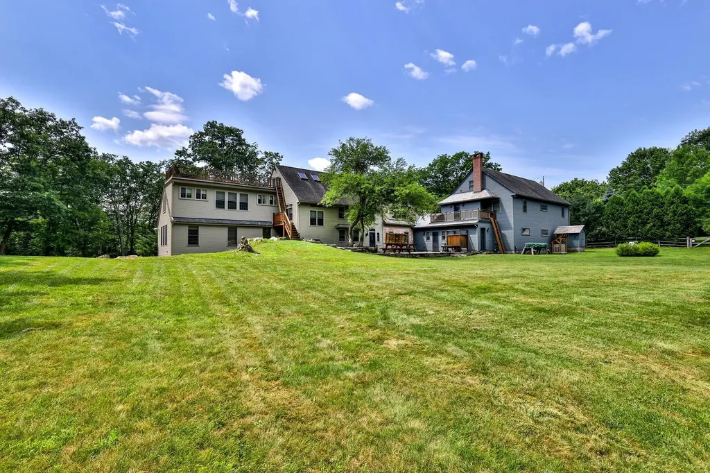 3 Eldredge Road Rockingham VT 05143