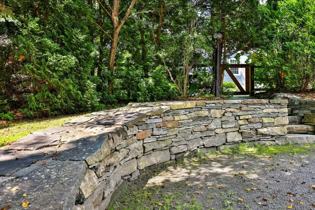 3 Eldredge Road Rockingham VT 05143