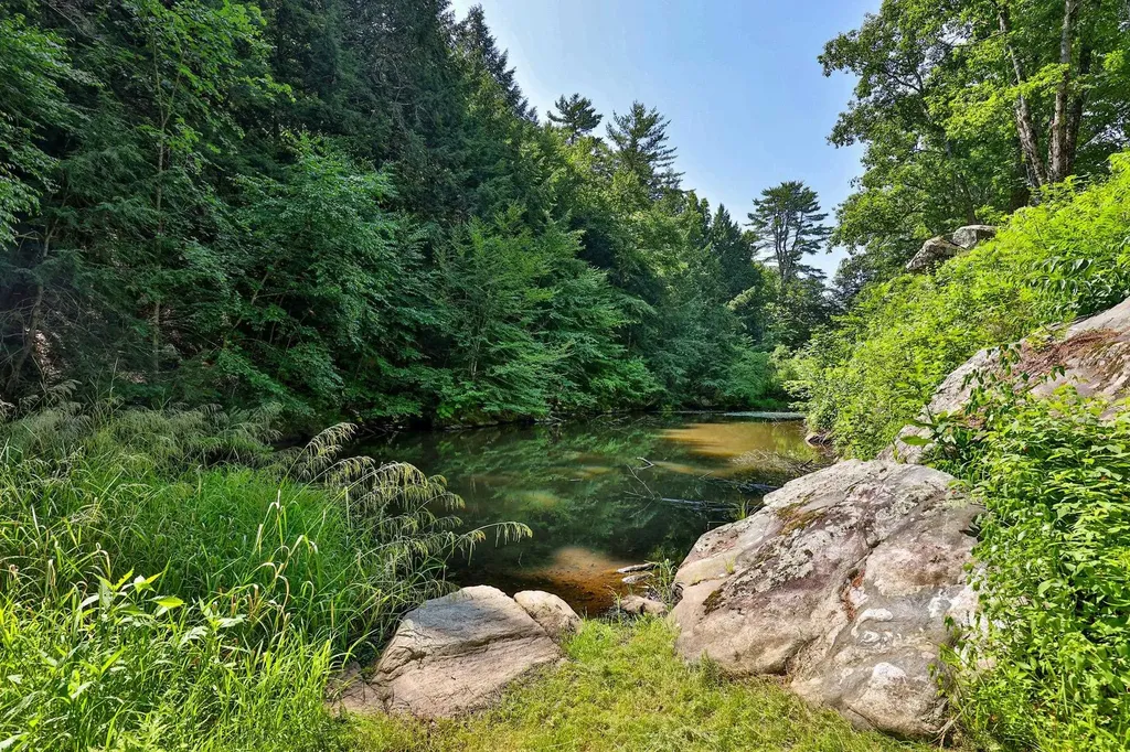 3 Eldredge Road Rockingham VT 05143
