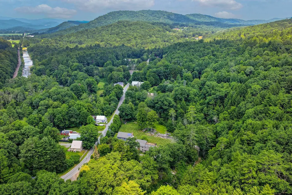 3 Eldredge Road Rockingham VT 05143
