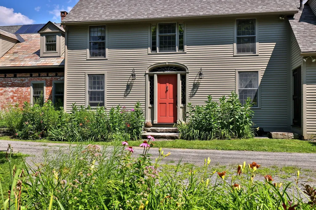 3 Eldredge Road Rockingham VT 05143