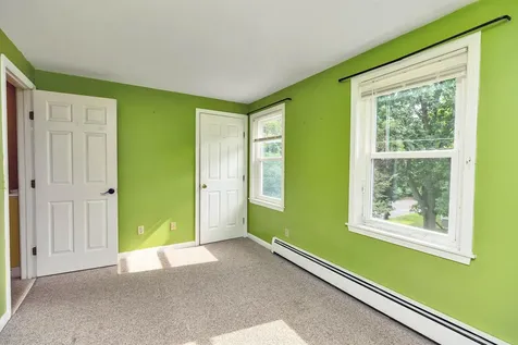 44 Emerald Street Manchester NH 03103