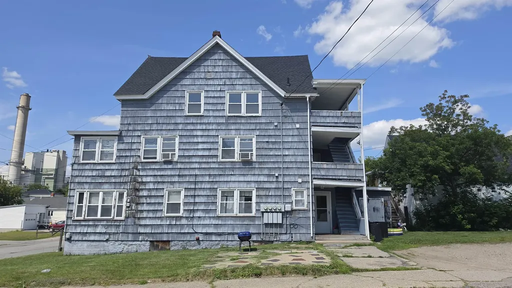 604 Burgess Street Berlin NH 03570