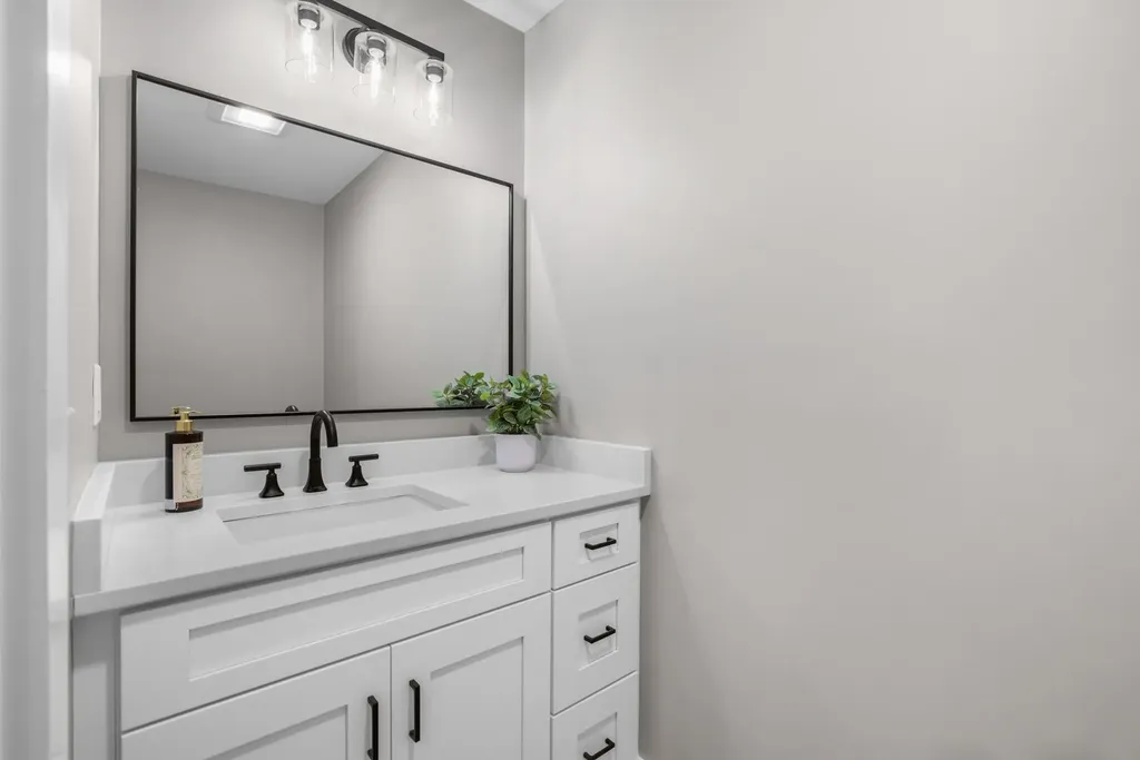 102 Jenness Road Epping NH 03042