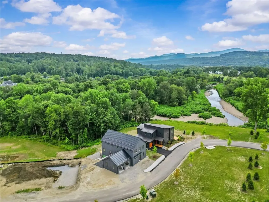 34 River's Edge Lane Stowe VT 05672