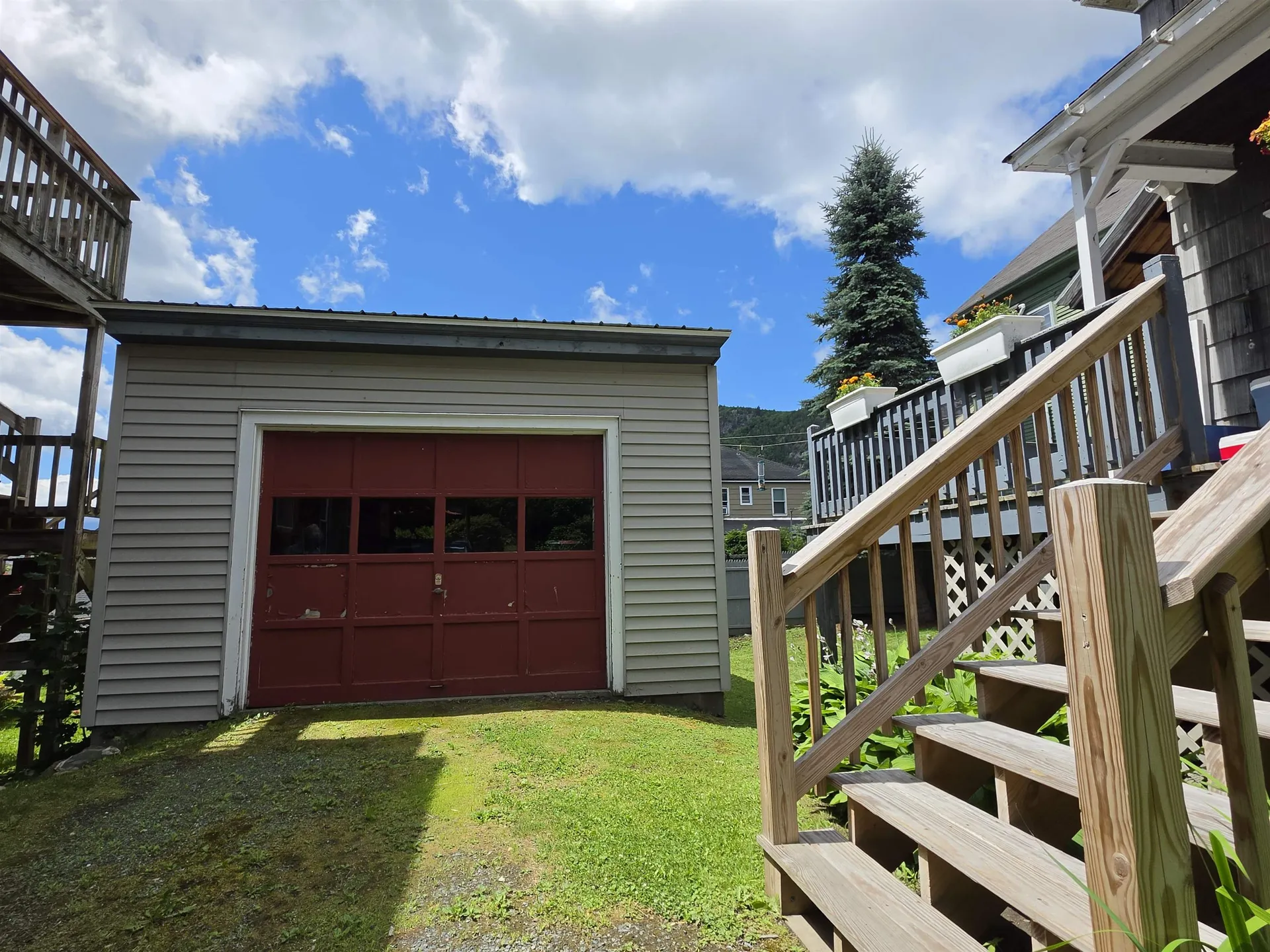 187 Madison Avenue Berlin NH 03570