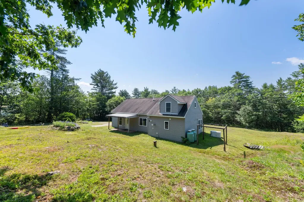 529 Us Route 4 Danbury NH 03230