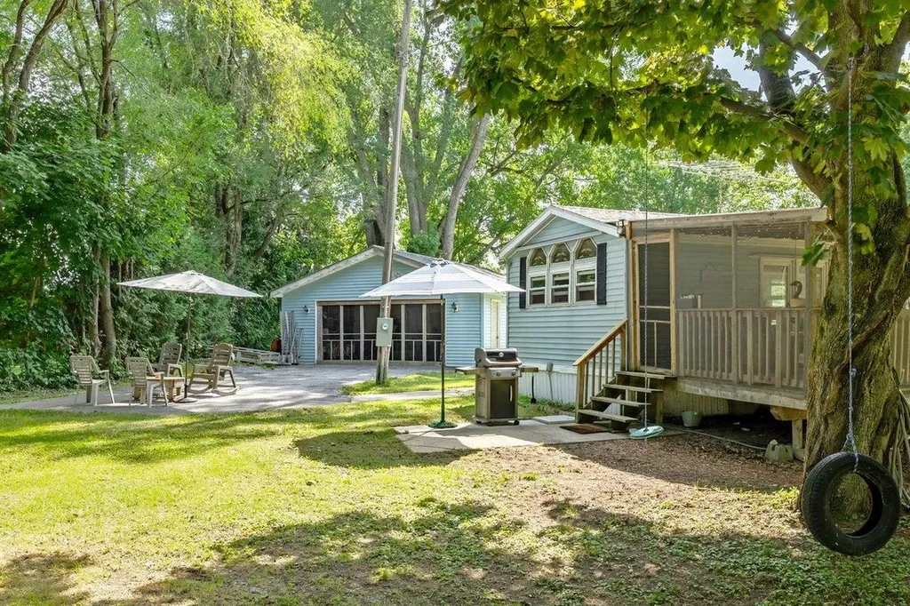 37 Wheeler Drive Alburgh VT 05440