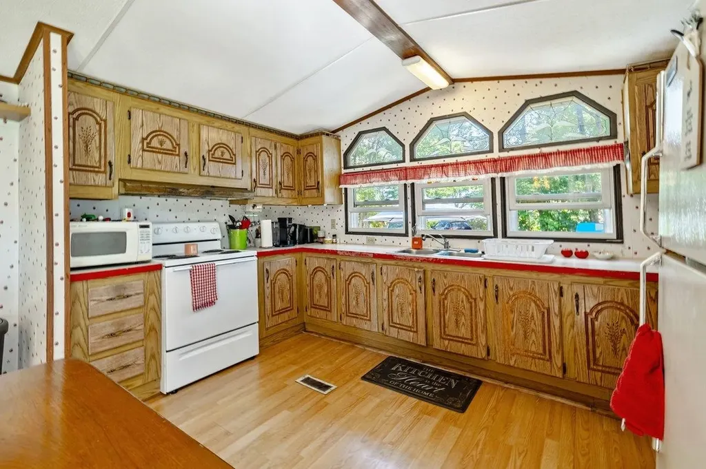37 Wheeler Drive Alburgh VT 05440