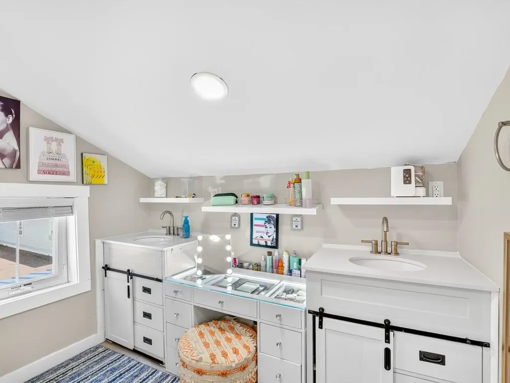34 Lone Birch Street Colchester VT 05446