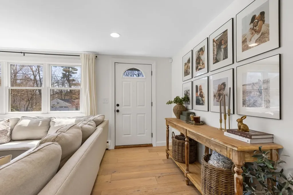 8 Warner Lane Hampton NH 03842