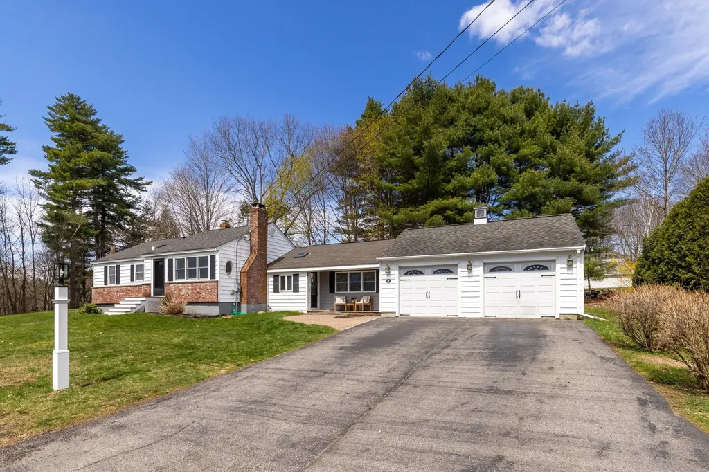 8 Warner Lane Hampton NH 03842