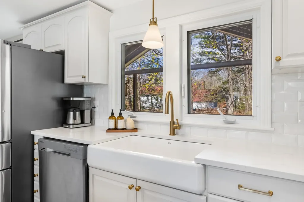 8 Warner Lane Hampton NH 03842