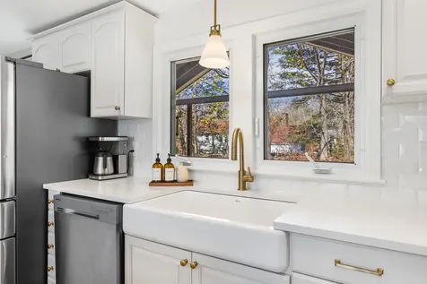 8 Warner Lane Hampton NH 03842