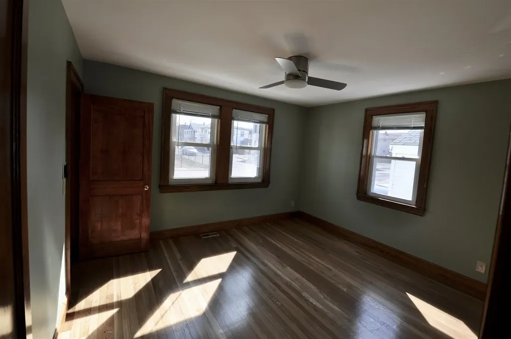 103 Ledge Street Nashua NH 03060