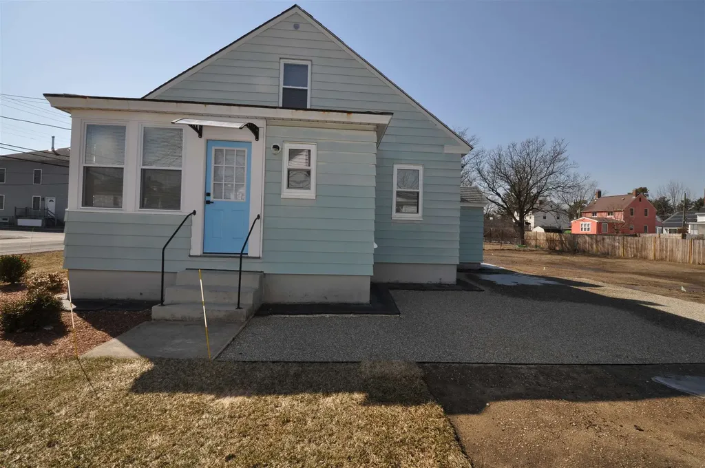 103 Ledge Street Nashua NH 03060