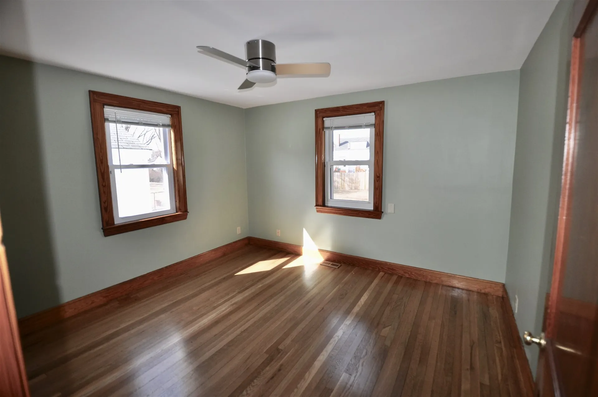 103 Ledge Street Nashua NH 03060