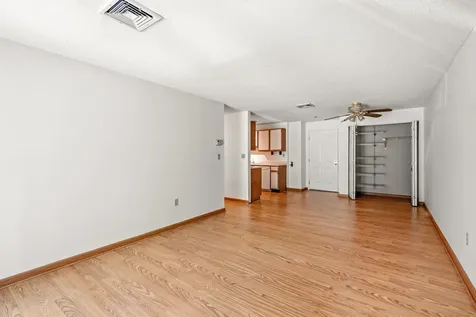 19 Blackstone Drive Nashua NH 03063