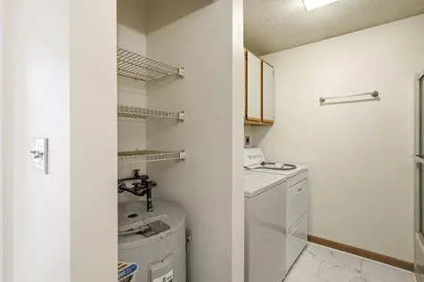 19 Blackstone Drive Nashua NH 03063
