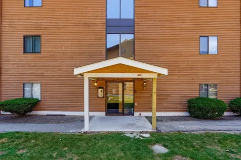19 Blackstone Drive Nashua NH 03063