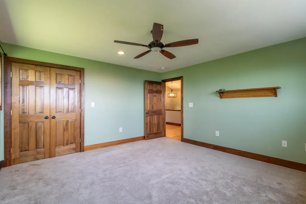 501 Diggins Road Hyde Park VT 05655