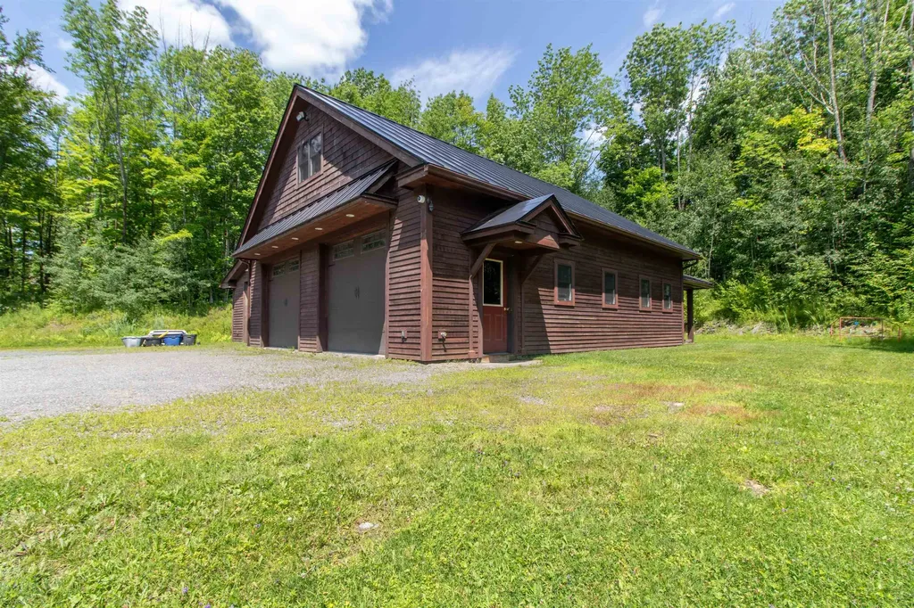 501 Diggins Road Hyde Park VT 05655