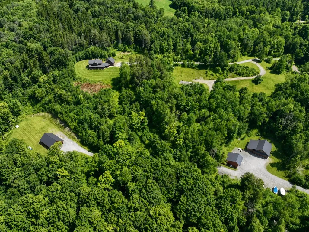 501 Diggins Road Hyde Park VT 05655