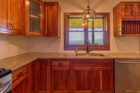 501 Diggins Road Hyde Park VT 05655