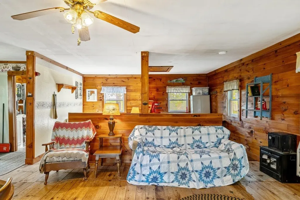 2322 West Shore Road Alburgh VT 05440