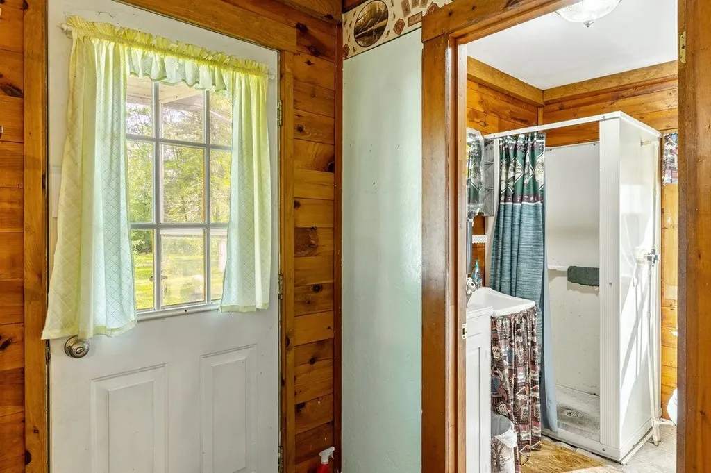2322 West Shore Road Alburgh VT 05440