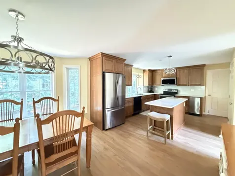 35 Cherrywood Drive Dover NH 03820