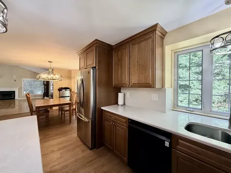 35 Cherrywood Drive Dover NH 03820
