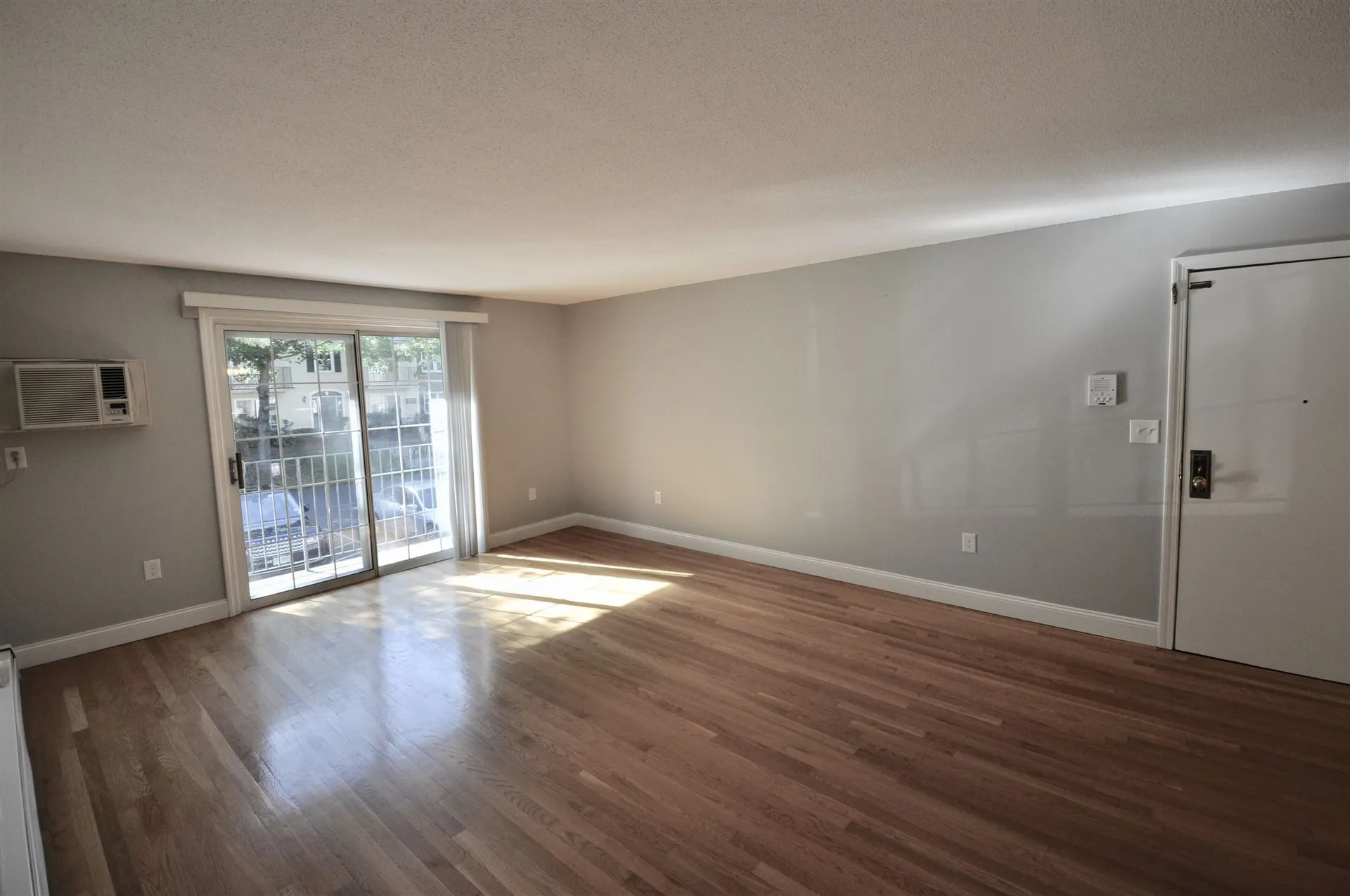 6 Autumn Leaf Drive Nashua NH 03060