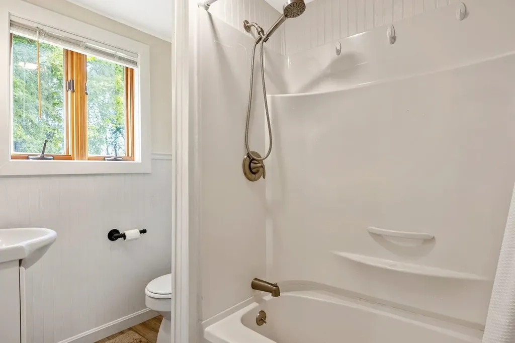 81 Mud Point South Alburgh VT 05440