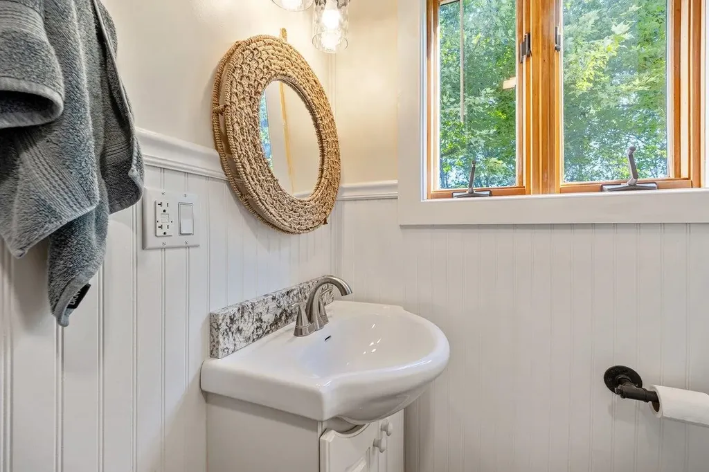 81 Mud Point South Alburgh VT 05440